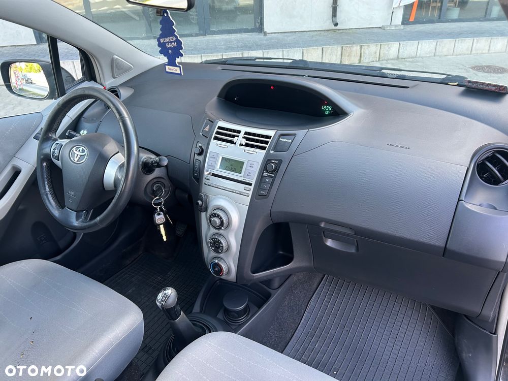 Toyota Yaris 1.3 Luna - 8