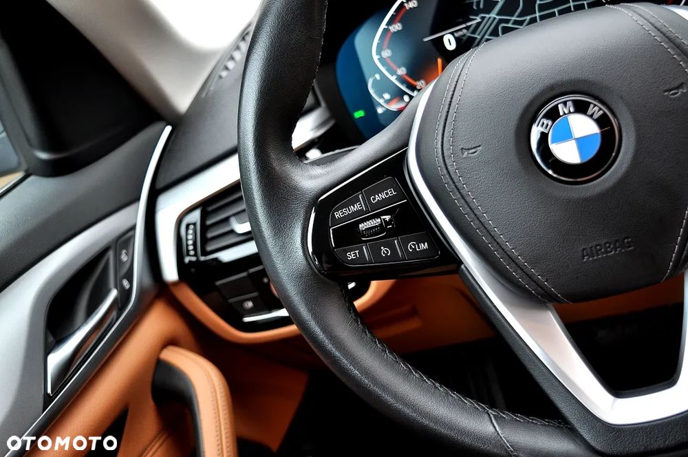 BMW Seria 5 520i Touring - 30