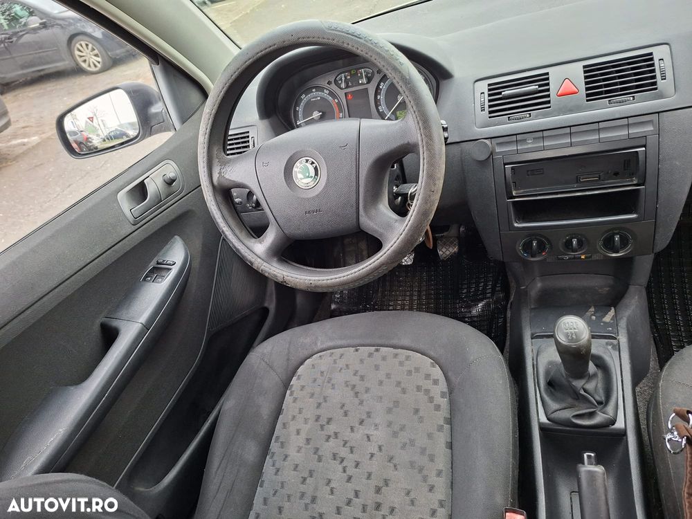 Skoda Fabia - 4