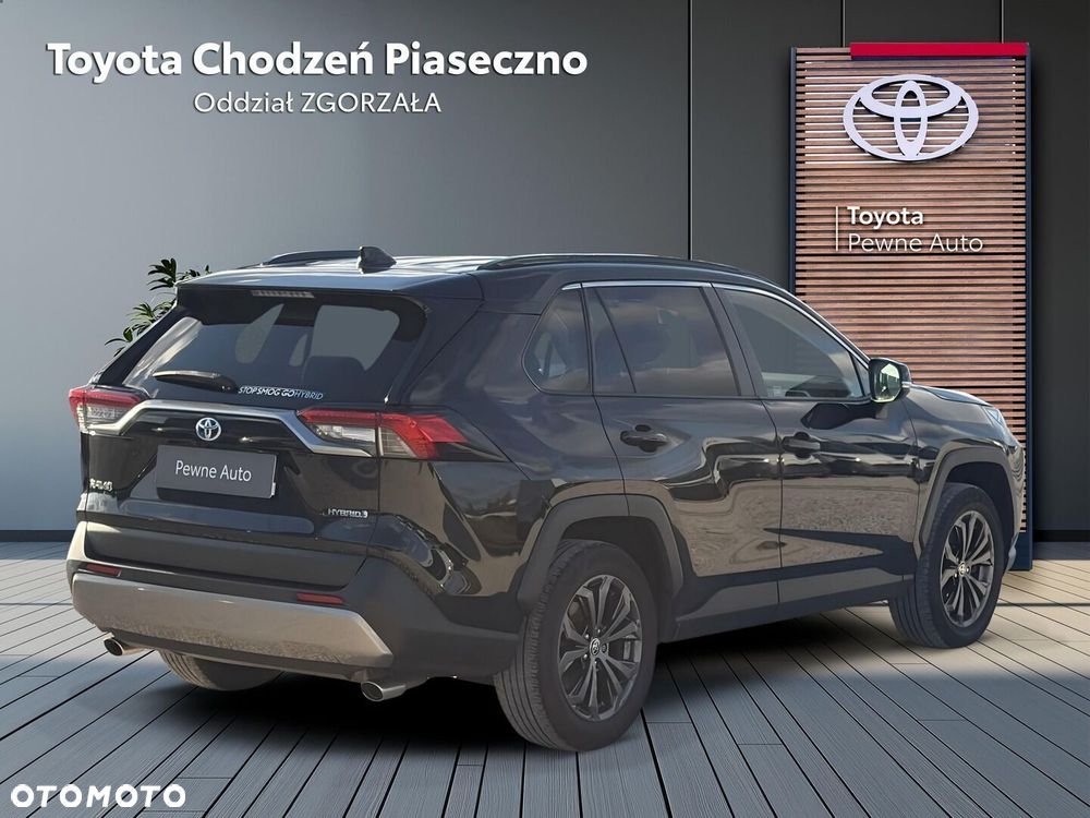 Toyota RAV4 - 6