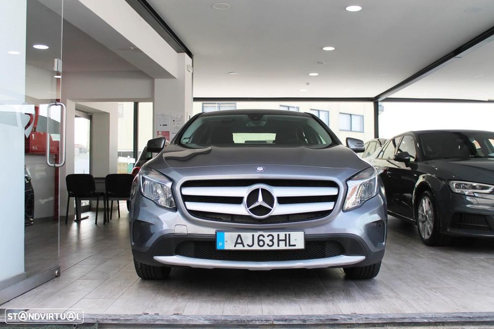 Mercedes-Benz GLA 180 d - 2