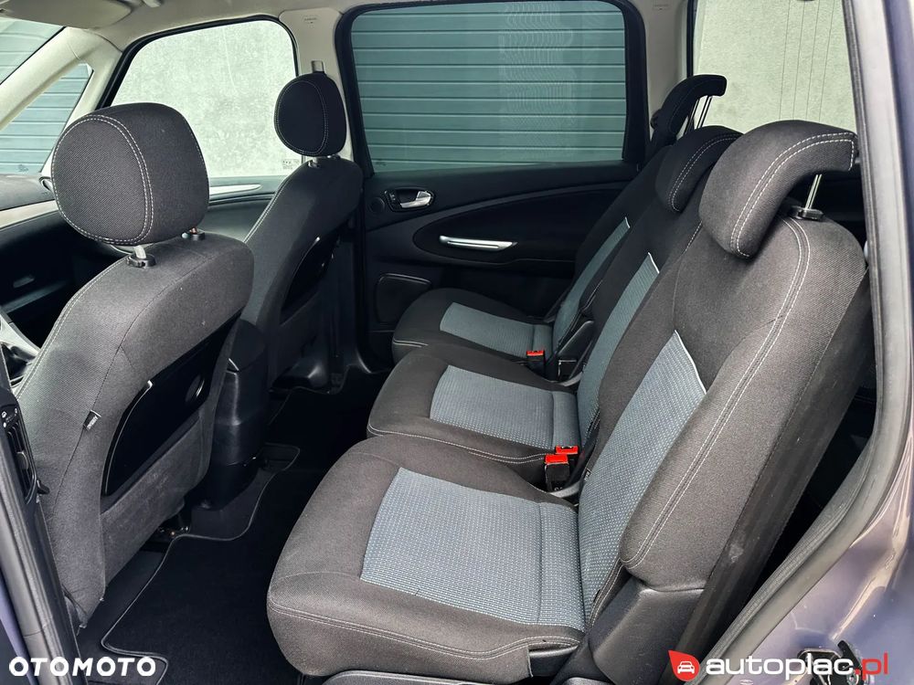 Ford Galaxy - 25