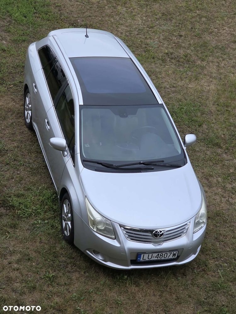Toyota Avensis 1.8 Premium EU5 - 4
