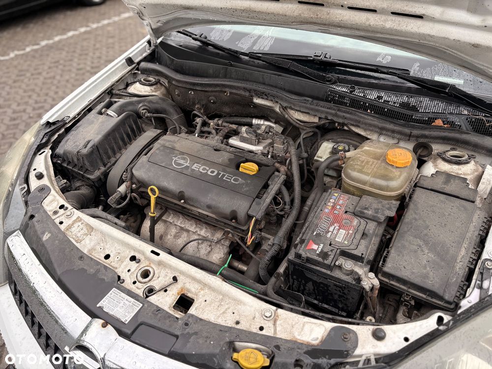 Opel Astra 1.8 - 10