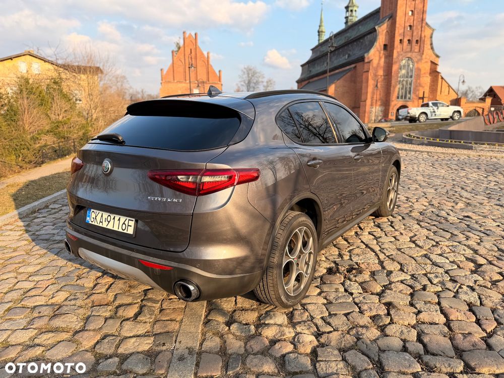 Alfa Romeo Stelvio 2.0 Turbo Super Q4 - 4