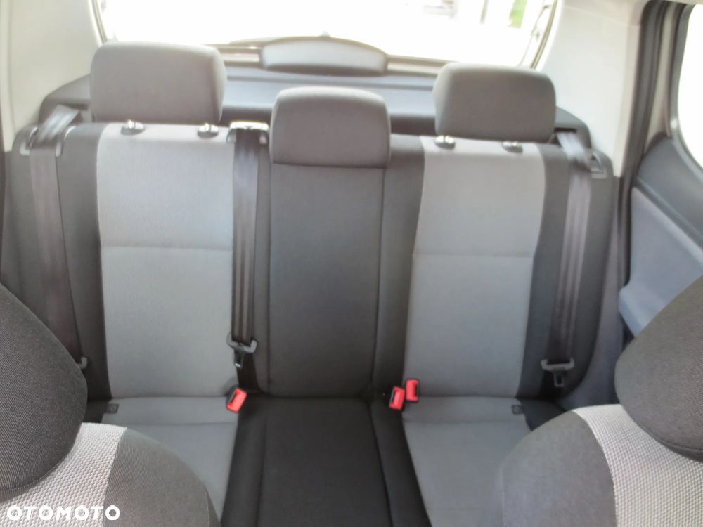 Skoda Fabia 1.2 12V Active - 10
