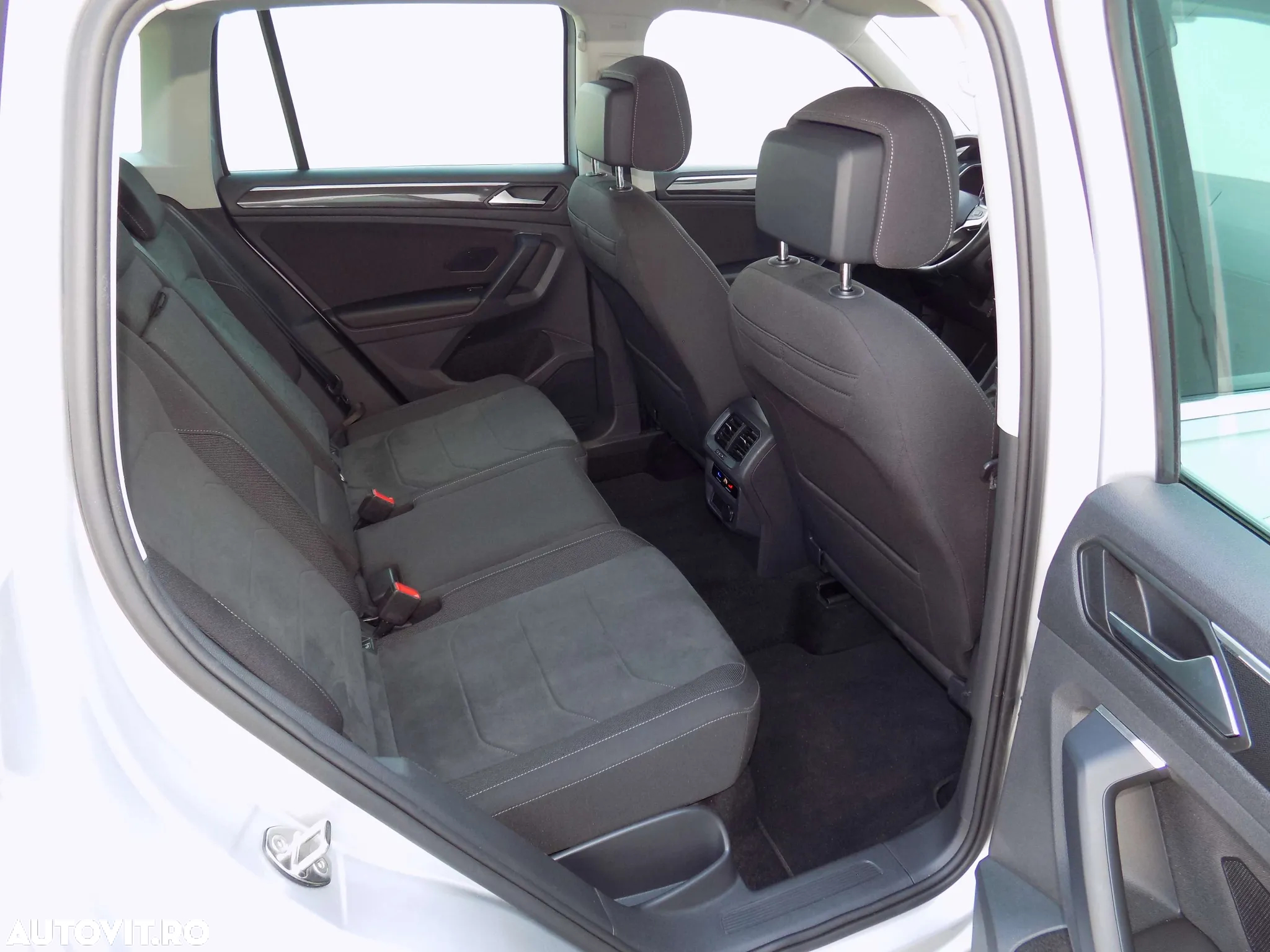 Volkswagen Tiguan 2.0 TDI SCR DSG 4Motion Elegance - 25