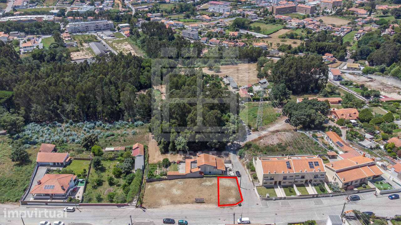 Terreno com 219 m2 e projeto em aprovação em Canelas, V.N. Gaia - Grande imagem: 3/19