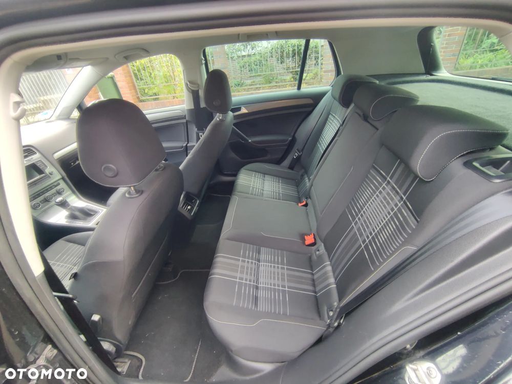Volkswagen Golf 1.6 BlueTDI Comfortline - 11