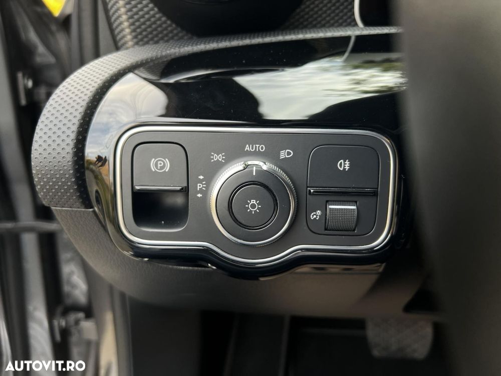 Mercedes-Benz A 180 d 7G-DCT Progressive - 25