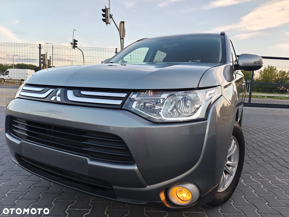 Mitsubishi Outlander 2.2 DI-D 2WD Invite - 11