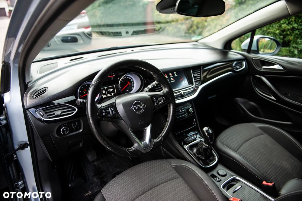 Opel Astra 1.4 Turbo Edition - 19