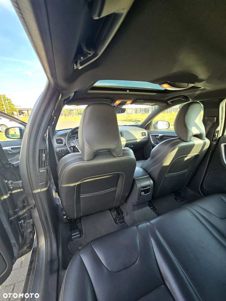 Volvo V60 D4 - 11