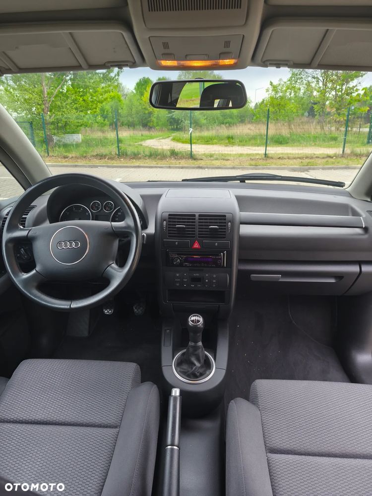 Audi A2 1.4 - 18