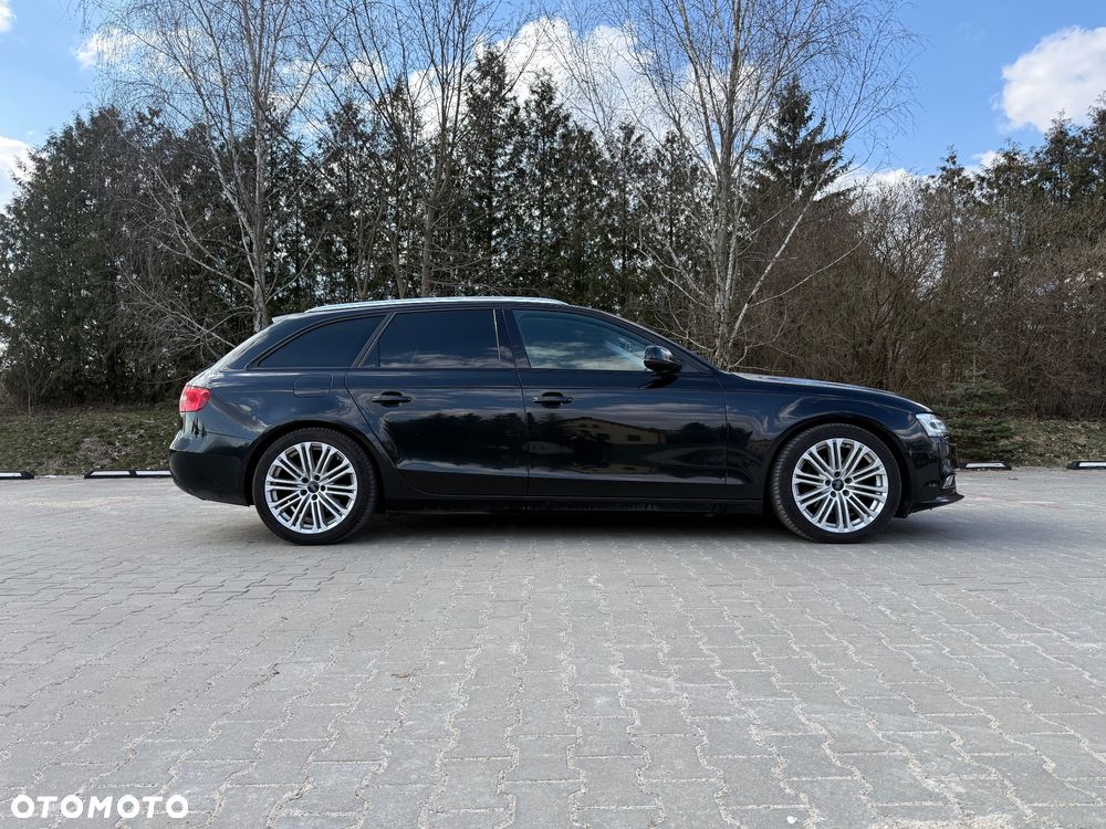 Audi A4 Avant - 16