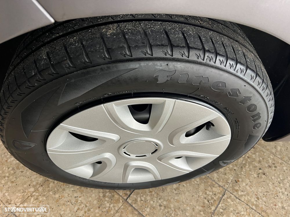 Renault Clio dCi 90 Dynamique - 19