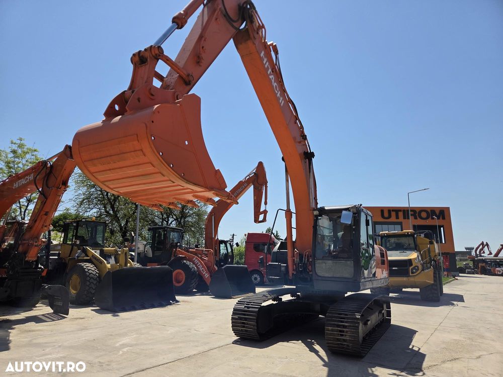 Hitachi ZX210-6, latime 2,5m, cupa NOUA 1,3mc, 22tone, Adanc sapare 7m, consum mediu 9l/h, 3 pompe Hitachi, produs in Japonia, lant 80% ok -200h deplasare, ridica 13t, inst picon, camera spate, posibilitate leasing, STARE FOARTE BUNA -PROMOTIE 79.900Eur+Tva - 26