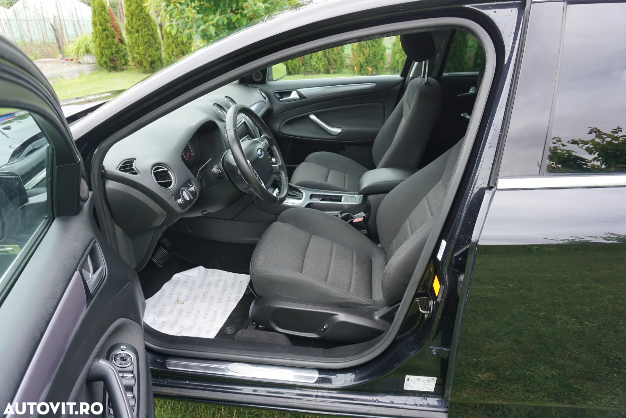 Ford Mondeo 2.0 EcoBoost Powershift Titanium - 6