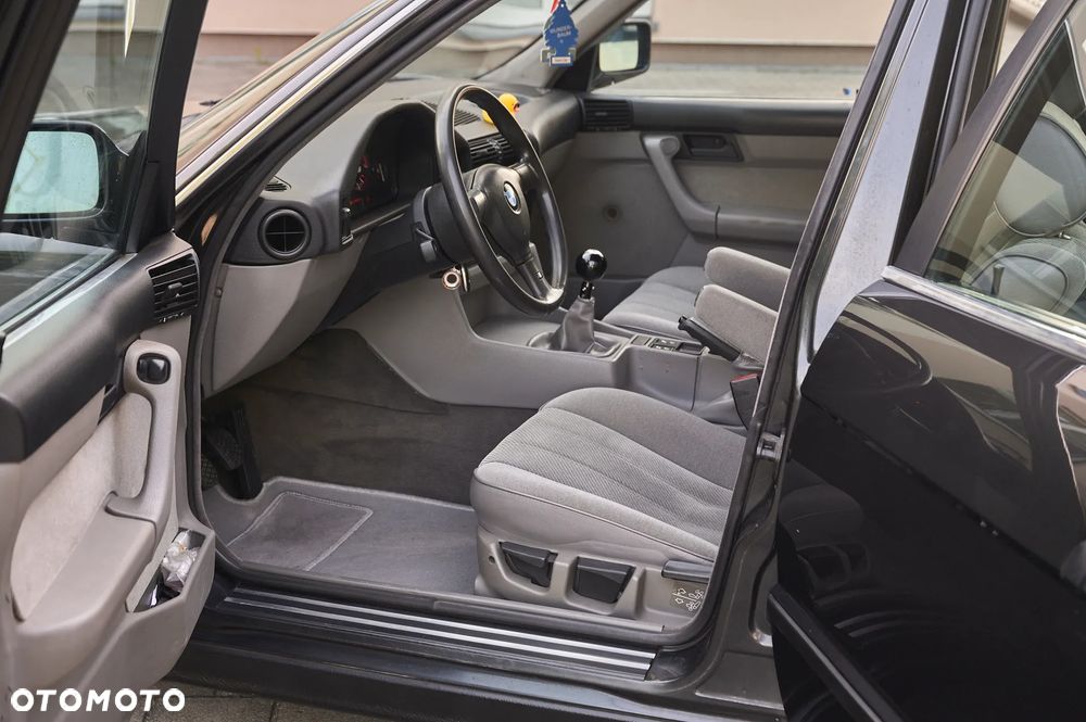 BMW Seria 5 - 29