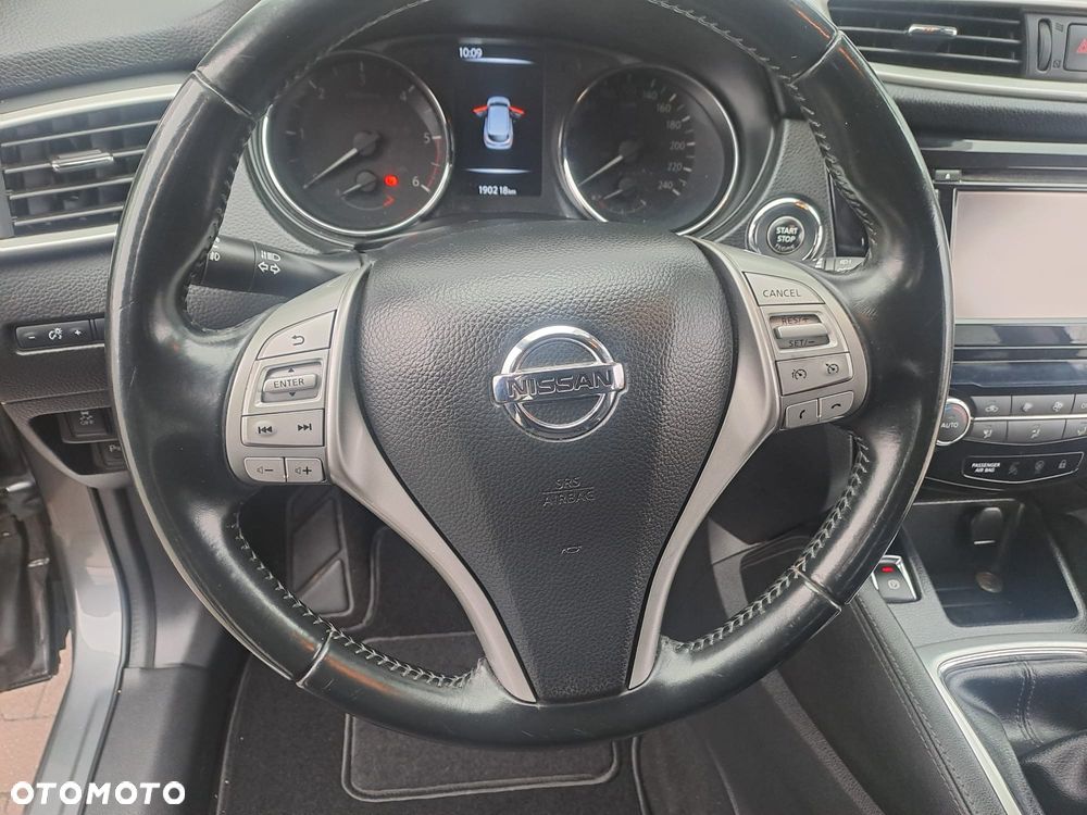 Nissan Qashqai 1.6 dCi 4 x 4 DPF tekna - 15