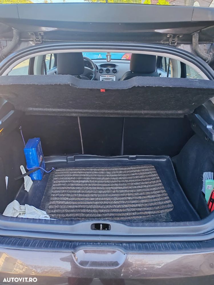 Peugeot 308 1.6 e-HDI FAP STT Active - 11