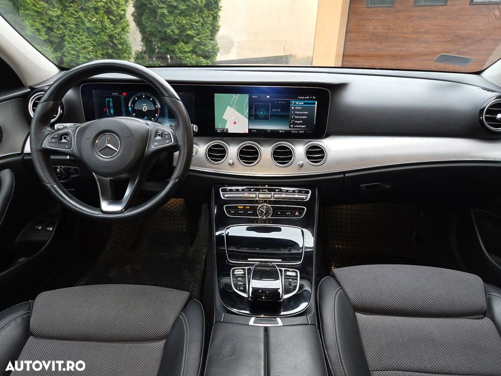 Mercedes-Benz E 220 d 9G-TRONIC - 9