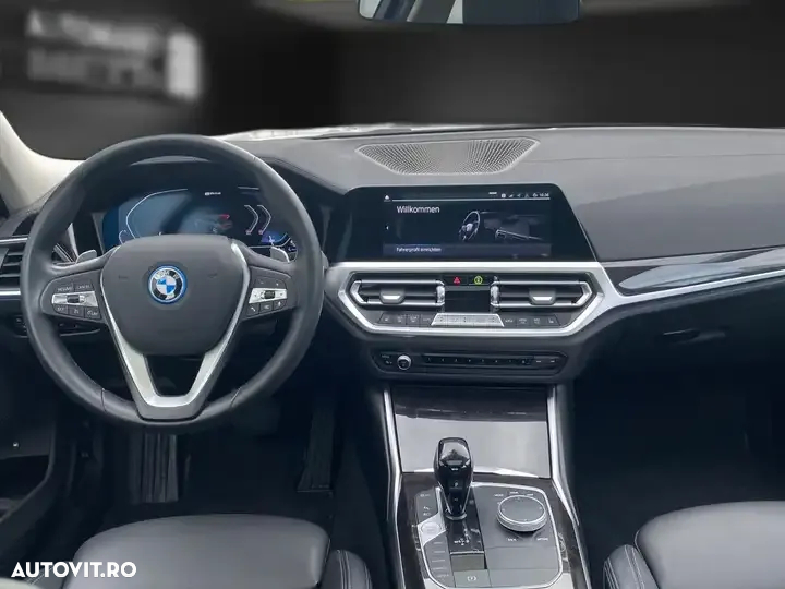 BMW Seria 3 330e Touring Aut. Sport Line - 22
