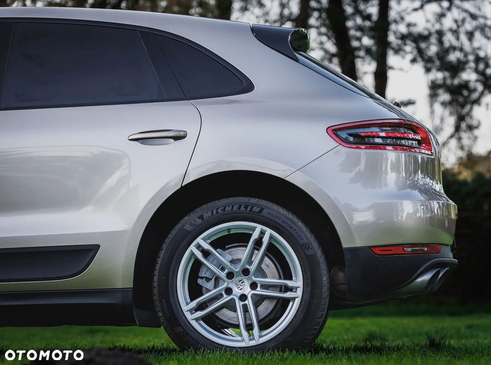Porsche Macan - 10