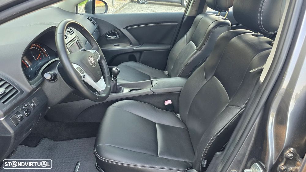 Toyota Avensis SD 2.0 D-4D Exclusive +Pele+GPS - 39