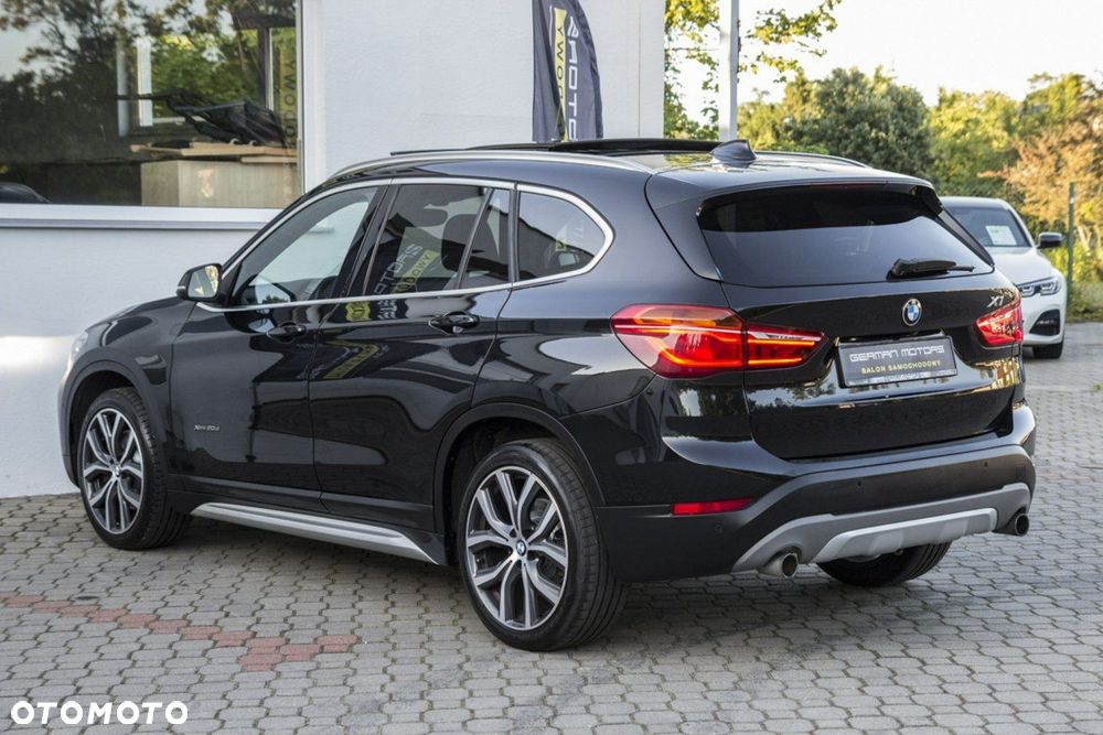 BMW X1 xDrive20d Sport Line - 14