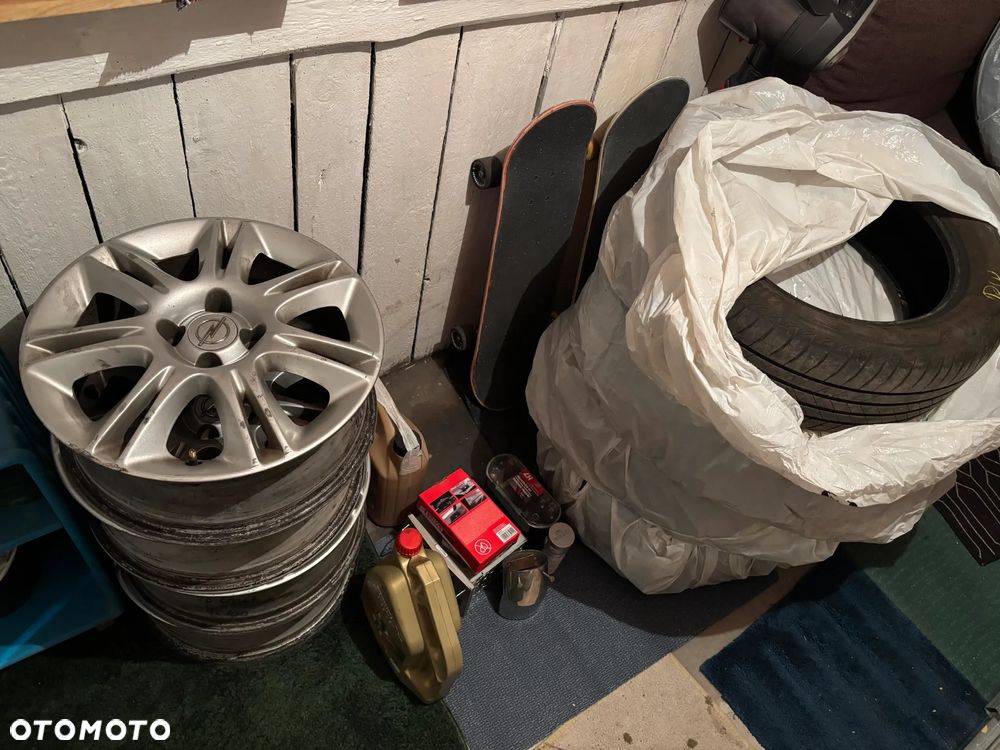 Opel Corsa 1.2 16V Enjoy - 24