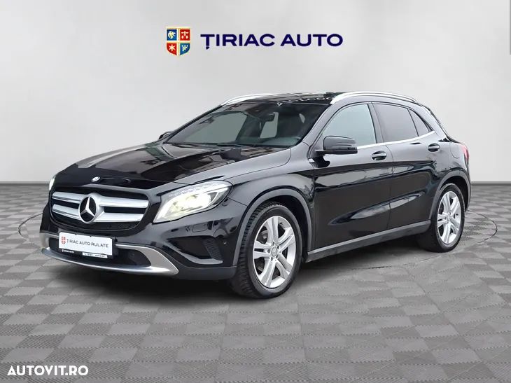 Mercedes-Benz GLA 220 d 4Matic 7G-DCT - 2