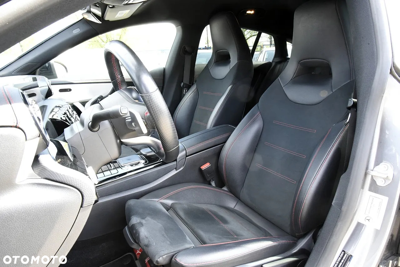 Mercedes-Benz CLA 200 AMG Line 7G-DCT - 8