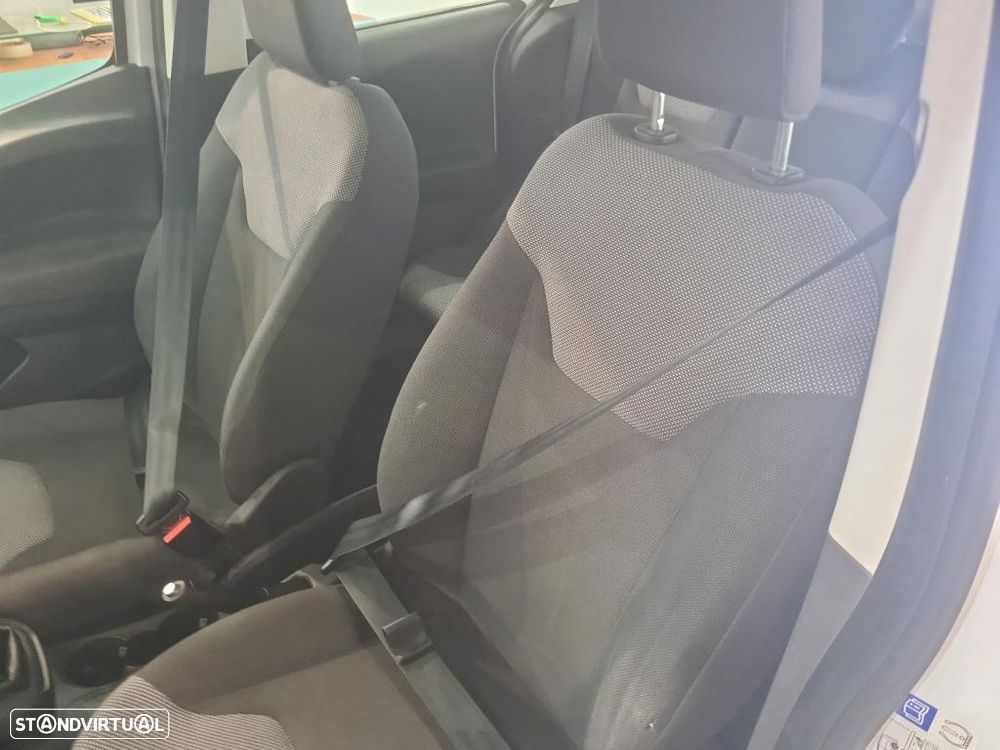 Ford Tourneo Courier 1.0 EcoBoost Ambiente - 5