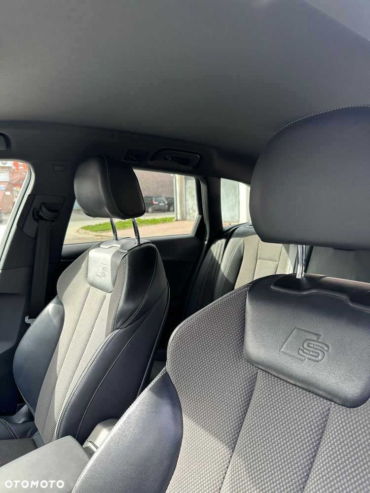 Audi A4 Avant 2.0 TDI Quattro S tronic - 11