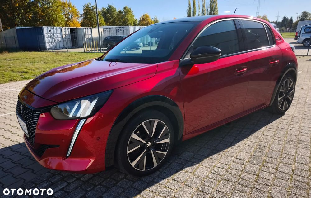Peugeot 208 - 5