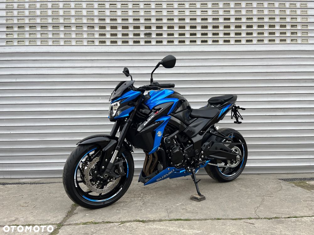 Suzuki GSX - 25
