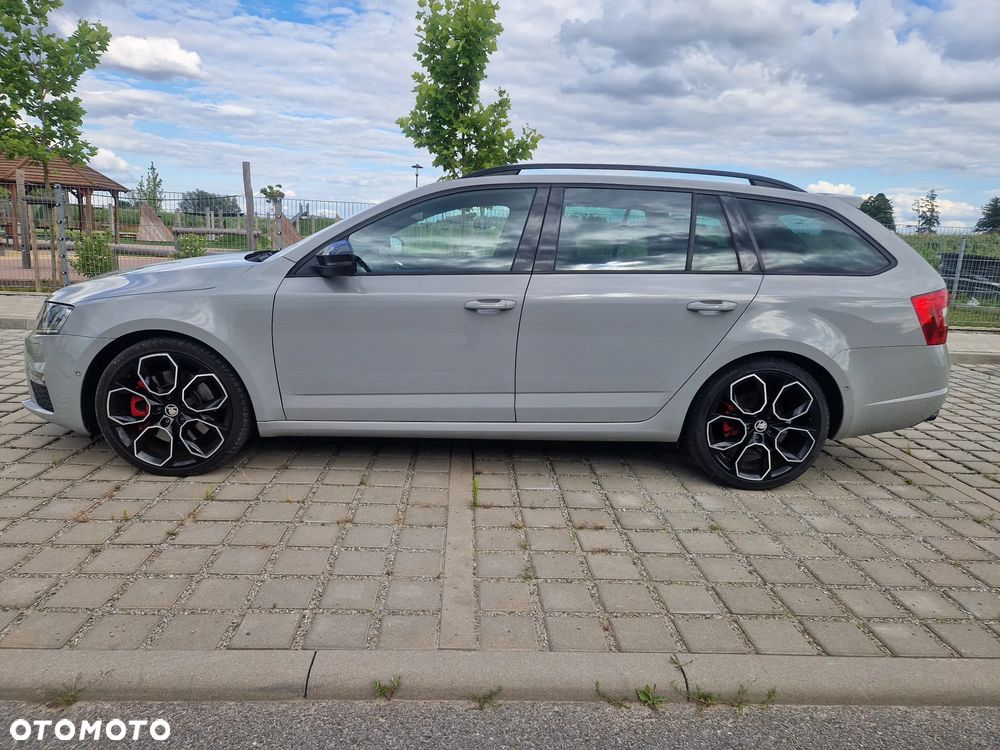 Skoda Octavia 2.0 TSI DSG RS 230 - 9