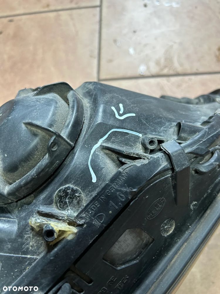 LAMPA BMW E60 E61 PRAWY PRZÓD KOMPLETNA XENON SKRĘTNY EUROPA PRZED LIFT USZKODZONA - 3