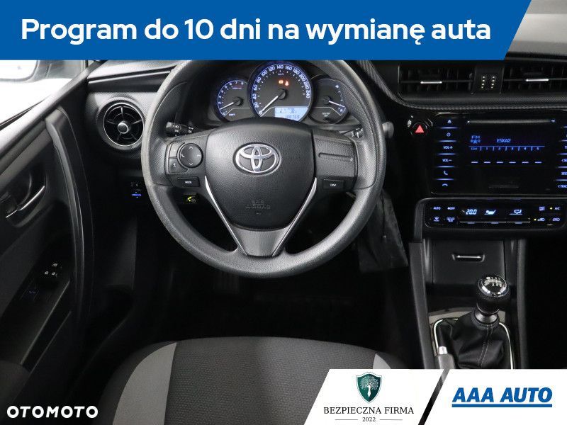Toyota Auris - 9