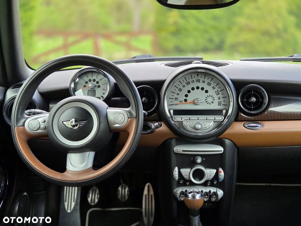 MINI Cooper S 50 Mayfair - 23