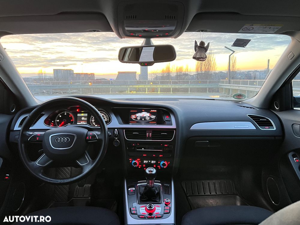Audi A4 2.0 TDI quattro design - 7
