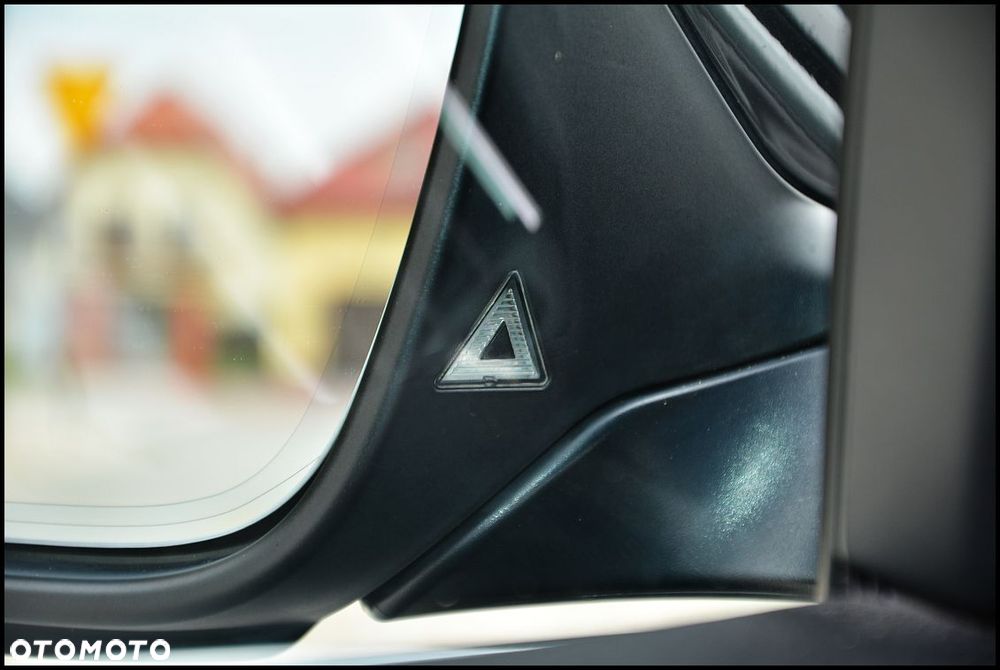 BMW Seria 5 520d - 29