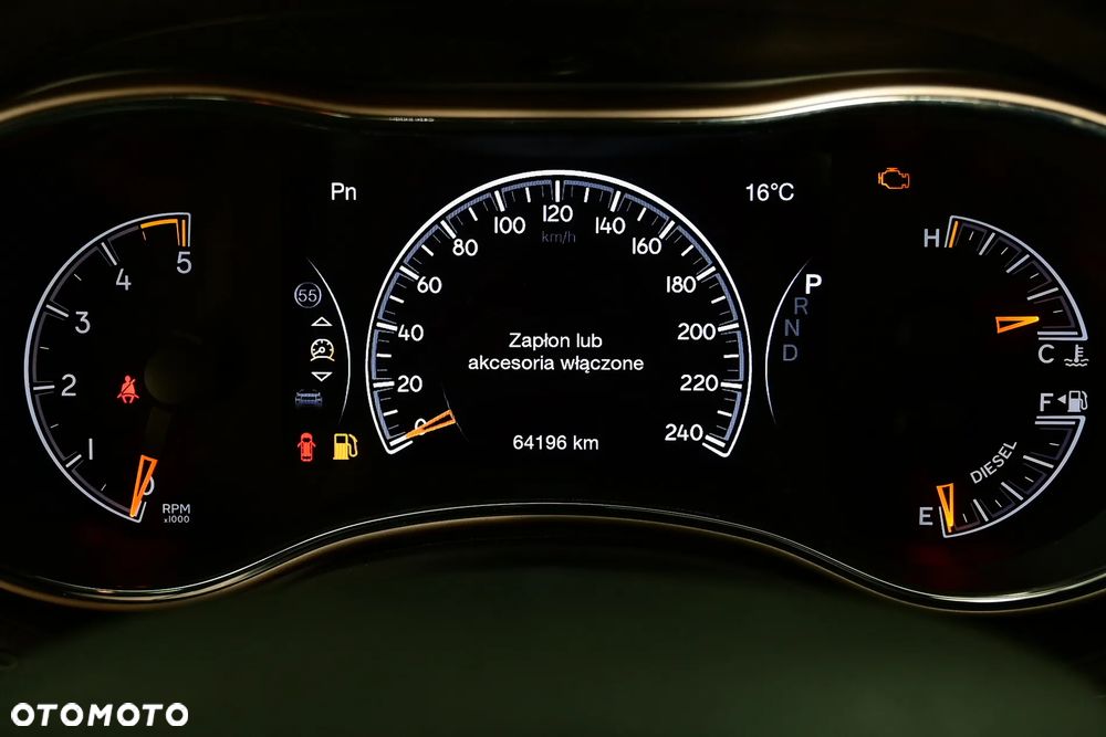 Jeep Grand Cherokee ver-3-0-crd-overland-summit-platinum - 27