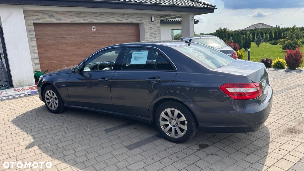 Mercedes-Benz Klasa E 200 CDI BlueEff - 1
