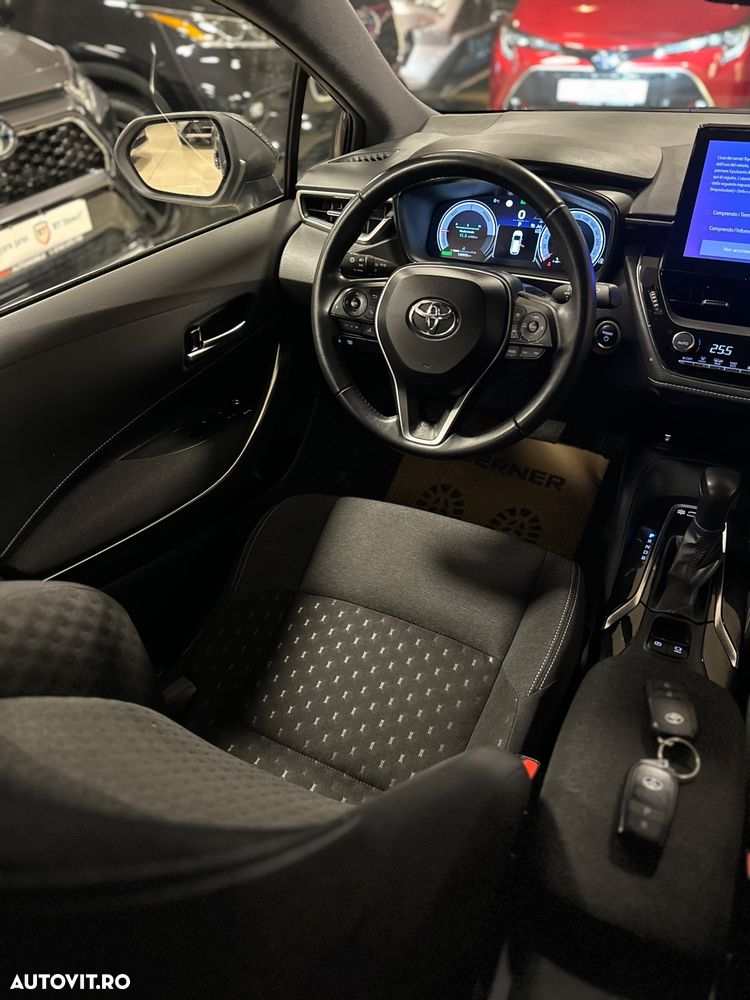 Toyota Corolla 1.8 Comfort - 17