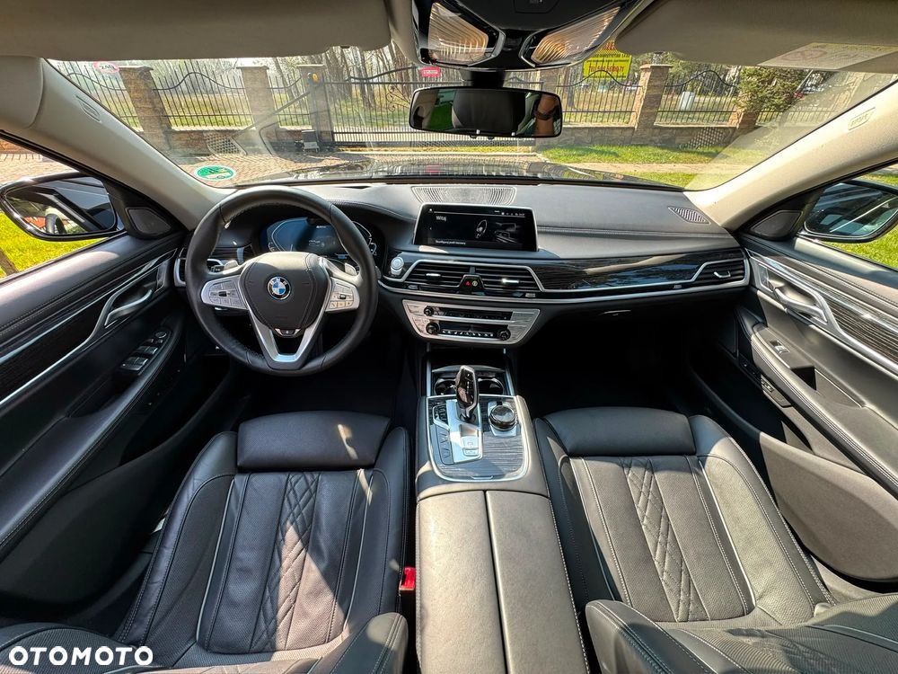 BMW Seria 7 - 9