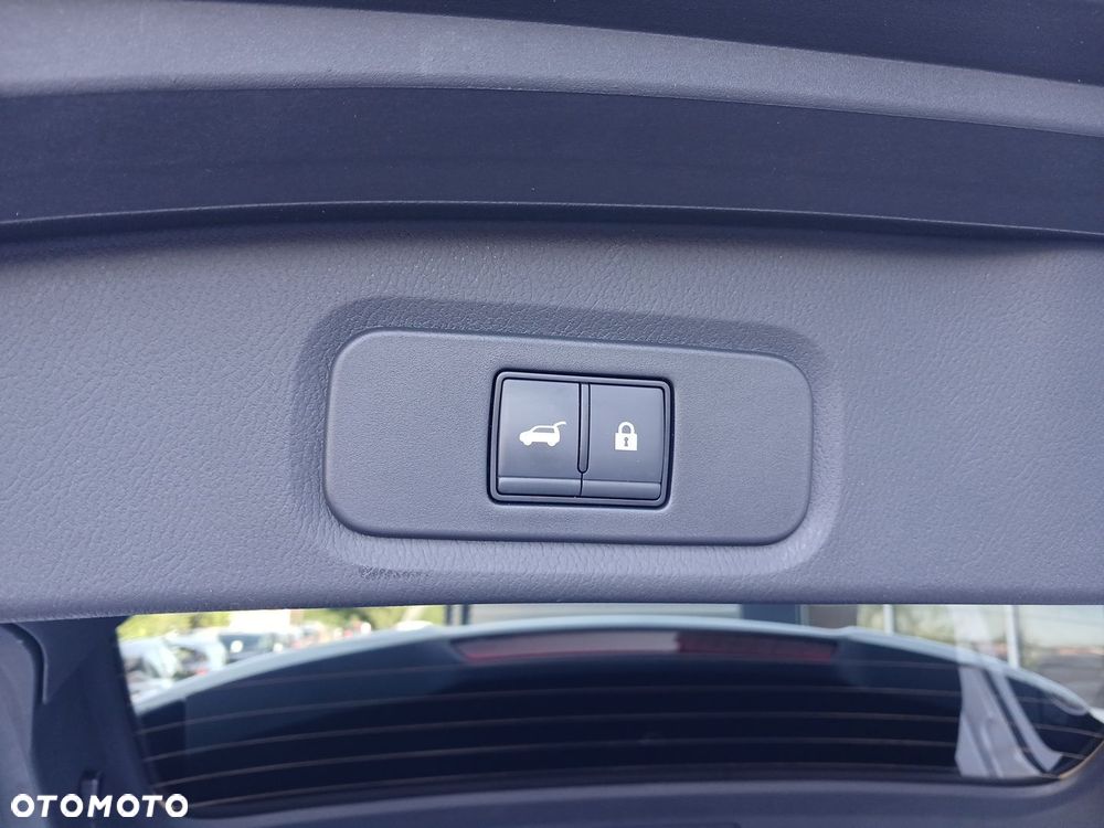 Nissan Qashqai 1.3 DIG-T MHEV N-Connecta Xtronic - 26