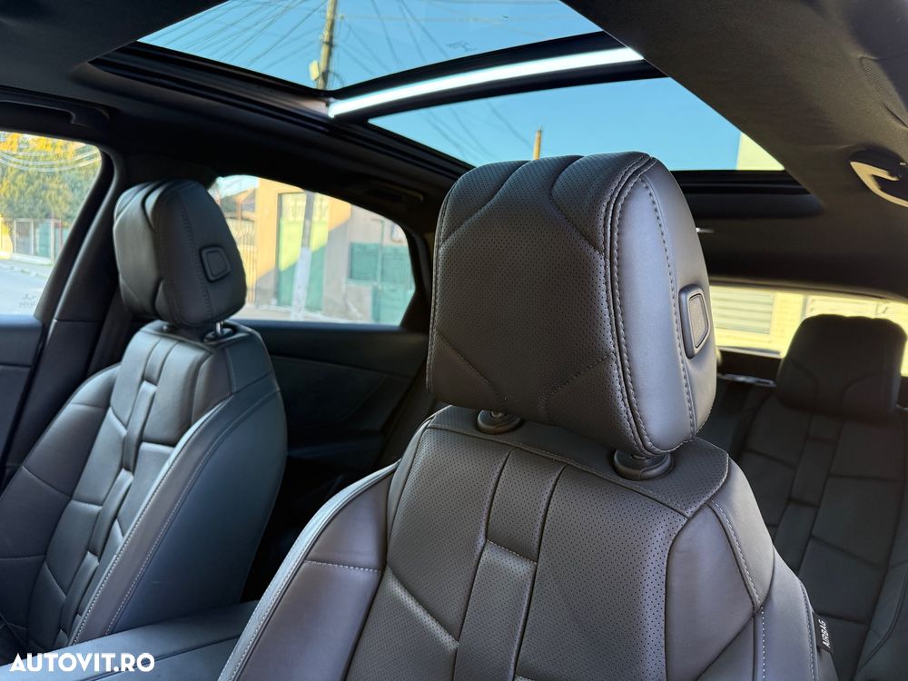 DS Automobiles DS 7 Crossback - 11