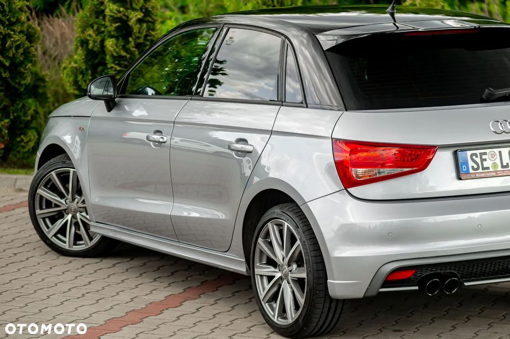 Audi A1 Sportback 1.4 TFSI cylinder on demand S tronic S line edition m S line Sportpaket - 12